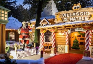 A Milano apre il “Villaggio di Natale”: pattinaggio, street food e… Babbo Natale. Un parco di divertimenti per tutta la famiglia